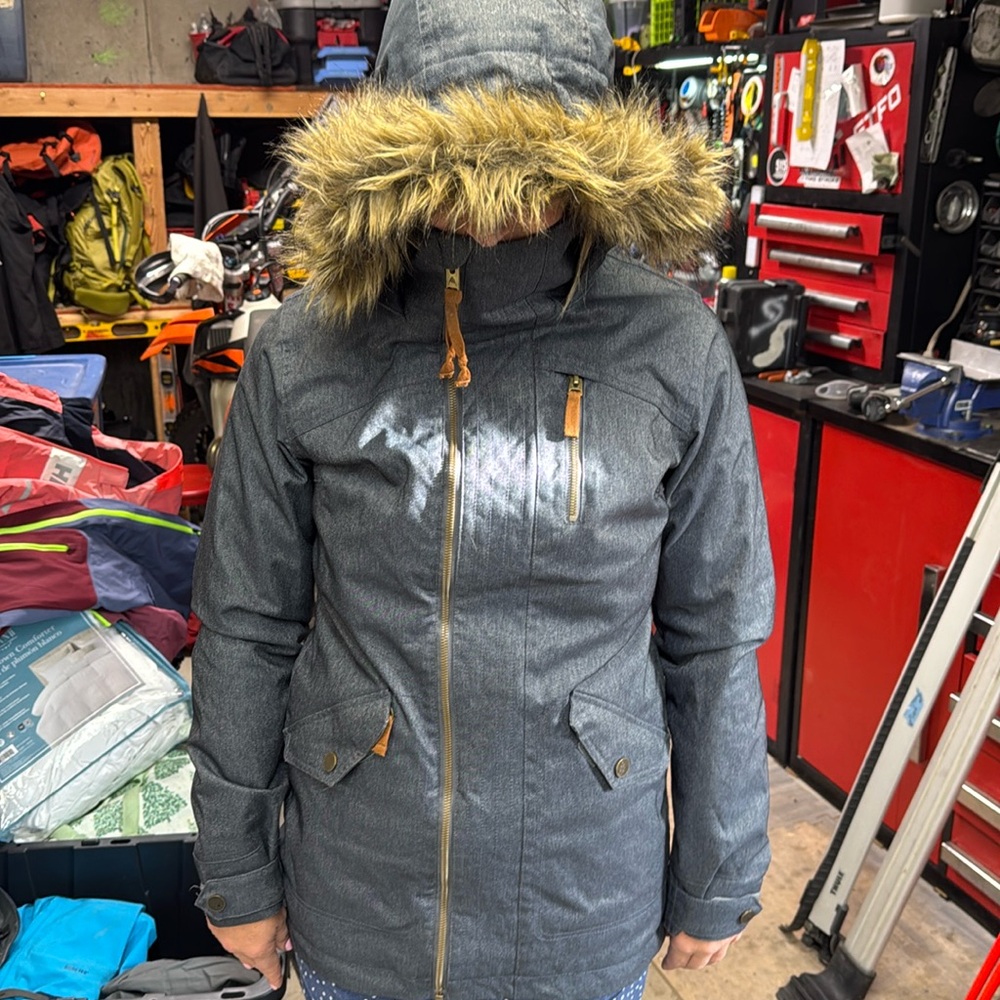 Burton denim ski/snowboardrd jacket women’s SM